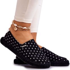 Damskie Espadryle W Groszki Big Star JJ274867 Czarne. Czarne espadryle damskie bez wzorów, z gumy, bez obcasa. Za 182.49 zł.