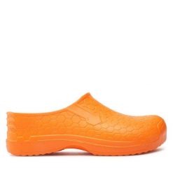 Klapki Dry Walker. Brązowe klapki damskie Dry Walker, bez wzorów, bez obcasa, bez zapięcia. Za 39.99 zł.