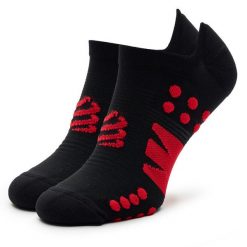Skarpety krótkie Compressport. Czarne skarpetki damskie Compressport, bez wzorów. Za 39.99 zł.