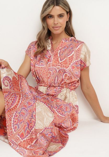 Różowo-Beżowa Rozkloszowana Sukienka ze Ściągaczem w Talii w Stylu Boho Dimirra. Czerwone sukienki damskie Born2be, bez wzorów, boho, bez ramiączek. Za 99.99 zł.