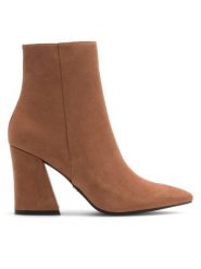 Nine West Botki SATI 13196A Brązowy. Brązowe botki damskie Nine West, z materiału, bez obcasa, na słupku, bez zapięcia. Za 279.99 zł.