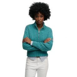 Damski pół-zamek sweter z warkoczowym splotem Superdry. Niebieskie swetry klasyczne damskie Superdry, na zimę, ze splotem, bez kołnierzyka. Za 344.25 zł.