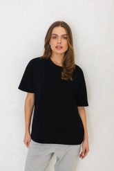 T-SHIRT ERICA CZARNY One size - Flawless. Czarne t-shirty damskie Flawless, uniwersalny, bez wzorów, z bawełny, bez kołnierzyka. Za 187.00 zł.