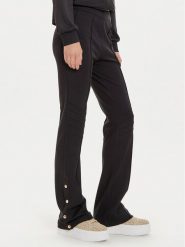 Liu Jo Sport Spodnie materiałowe TF4027 JS182 Czarny Regular Fit. Czarne spodnie materiałowe damskie Liu Jo Sport, bez wzorów, z materiału. Za 269.99 zł.