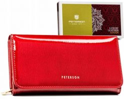 Portfel skórzany Peterson PTN 421077-SH czerwony. Czerwone portfele damskie Peterson, bez wzorów, z lakierowanej skóry. Za 153.99 zł.