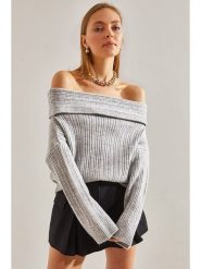 Bianco Lucci Sweter w kolorze szarym rozmiar: onesize. Szare swetry klasyczne damskie Bianco Lucci, ze splotem, bez kołnierzyka. Za 100.99 zł.