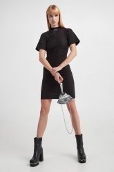 Sukienka mini KARL LAGERFELD. Sukienki damskie KARL LAGERFELD, bez wzorów, bez ramiączek. W wyprzedaży za 533.40 zł.