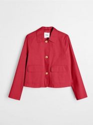 Bawełniana kurtka z kołnierzykiem i twillowym wykończeniem - czerwony. Czerwone kurtki damskie Sinsay, l, bez wzorów, z bawełny, bez kaptura. Za 69.99 zł.