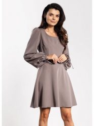 Awama Sukienka w kolorze szarobrązowym rozmiar: S. Brązowe sukienki damskie Awama, bez wzorów, bez ramiączek. Za 167.95 zł.