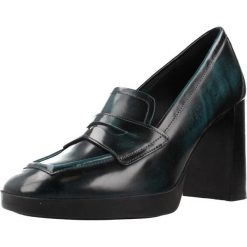 Buty GEOX D TEULADA Niebieski. Niebieskie obuwie trekkingowe damskie Geox, z lakierowanej skóry, bez zapięcia. Za 371.99 zł.