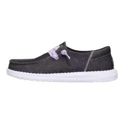 HeyDude Damskie Mokasyny Wendy Funk Friendship Lace. Czarne mokasyny damskie Hey dude, z materiału, bez obcasa. Za 229.00 zł.