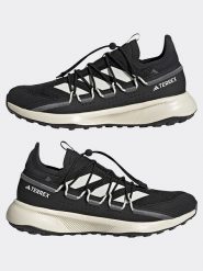 Adidas Buty trekkingowe w kolorze czarno-białym rozmiar: 41. Białe obuwie trekkingowe damskie Adidas, bez zapięcia. Za 329.42 zł.