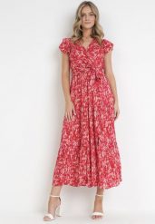 Czerwona Rozkloszowana Sukienka Maxi z Wiskozy Cellen. Czerwone sukienki damskie Born2be, z aplikacjami, z materiału, bez ramiączek. Za 129.99 zł.