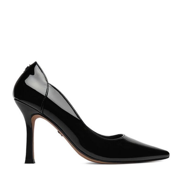 Szpilki Nine West. Czarne szpilki damskie Nine West, bez wzorów, bez obcasa, na szpilce, bez zapięcia. Za 249.99 zł.