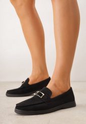 Czarne Mokasyny Ozdobione Metaliczną Klamrą Murielori. Czarne mokasyny damskie Renee, z jeansu, bez obcasa. Za 119.99 zł.