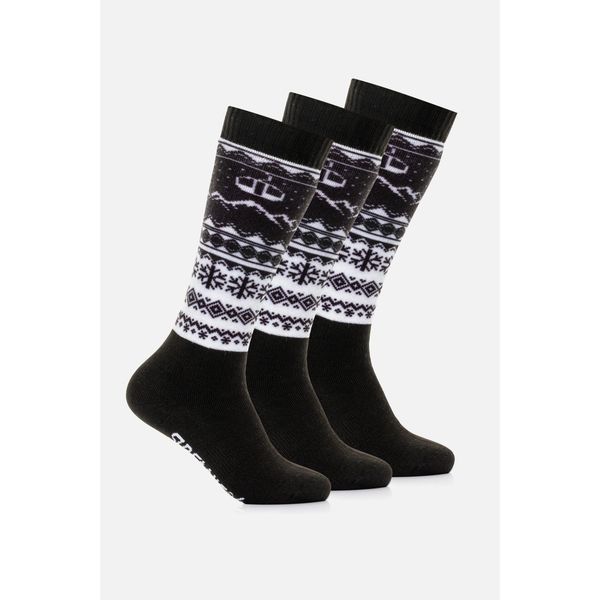 Skarpety narciarskie dla dorosłych Surfanic Full Size Fairisle 3p. (roz. 37-41). Czerwone rękawiczki damskie SURFANIC, bez wzorów, z syntetyku. Za 79.99 zł.