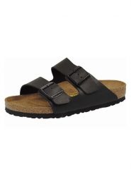 Birkenstock Klapki w kolorze czarnym rozmiar: 46. Czarne klapki damskie Birkenstock, bez wzorów, z materiału, z otwartym noskiem, bez obcasa, bez zapięcia. Za 264.45 zł.