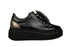 Sneakersy Bayla-159 4786 076-P Czarny Lico 159155, Skóra naturalna - 38. Czarne obuwie sportowe damskie Bayla, ze skóry, bez zapięcia. W wyprzedaży za 332.10 zł.