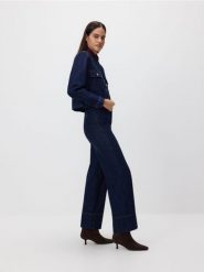Jeansy wide leg z wysokim stanem - granatowy. Niebieskie jeansy damskie Reserved, z podwyższonym stanem. Za 139.99 zł.