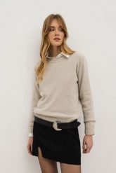 WEŁNIANY SWETER LAURA BEŻOWY L - Flawless. Brązowe swetry klasyczne damskie Flawless, l, z kaszmiru, bez kołnierzyka. Za 590.00 zł.