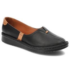 Czarne Półbuty Artiker Skórzane Buty Damskie. Czarne półbuty damskie Artiker, na wiosnę, bez wzorów, ze skóry, bez obcasa, bez zapięcia. Za 239.00 zł.