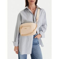 Torebka MEXX. Żółte listonoszki damskie Mexx, bez wzorów, bez dodatków. Za 169.99 zł.