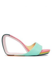 United Nude Klapki Mobius Hi 1000197816 Zielony. Zielone klapki damskie United Nude, bez wzorów, ze skóry, bez obcasa, bez zapięcia. Za 1,259.00 zł.