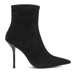 Botki Eva Minge. Czarne botki damskie Eva Minge, bez obcasa, na szpilce, bez zapięcia. Za 449.99 zł.