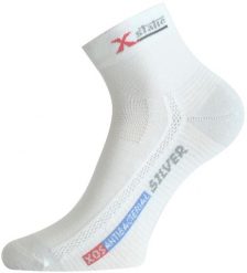 Skarpety funkcyjne XOS. Białe skarpetki damskie LASTING, bez wzorów, z elastanu. Za 45.00 zł.