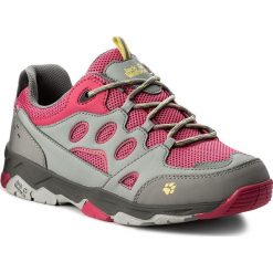 Trekkingi JACK WOLFSKIN - Mtn Attack 2 Low K 4019241 Tropic Pink. Czerwone obuwie trekkingowe damskie Jack Wolfskin, z materiału. W wyprzedaży za 229.00 zł.