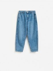 Jeansy barrel slim - niebieski. Niebieskie jeansy damskie Reserved. Za 129.99 zł.