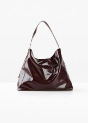 Torba typu shopper z błyszczątej imitacji skóry. Czerwone shopper bag bonprix, bez wzorów, ze skóry, bez dodatków. Za 124.99 zł.
