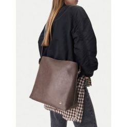 Torebka G-Star Raw. Szare torebki klasyczne damskie G-Star Raw, bez dodatków. Za 229.99 zł.