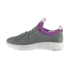 Buty do chodzenia damskie Reebok Astroride RU. Szare obuwie sportowe damskie Reebok, z gumy, bez zapięcia, trekkingowe. Za 279.00 zł.