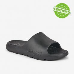 Klapki damskie Coqui Lou. Czarne klapki damskie Coqui, bez wzorów, bez obcasa, bez zapięcia. Za 121.99 zł.