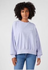 DAMSKA BLUZA WRANGLER RELAXED SWEATSHIRT SWEET LAVENDER 112343712. Niebieskie bluzy damskie Wrangler, m, bez wzorów, bez kaptura. Za 199.99 zł.