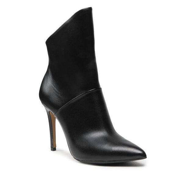 Botki R.Polański. Czarne botki damskie R.Polański, bez obcasa, na szpilce, bez zapięcia. Za 419.99 zł.