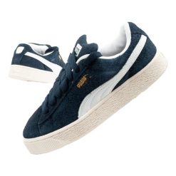Buty sneakersy damskie Puma Suede XL Hairy skóra modne granatowe. Niebieskie obuwie sportowe damskie Puma, ze skóry, bez zapięcia, trekkingowe, Puma Suede. Za 239.00 zł.