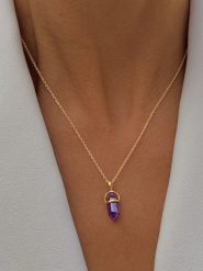 Les Petites Précieuses Pozłacany naszyjnik z zawieszką - dł. 16 cm rozmiar: onesize. Różowe naszyjniki damskie Les Petites Précieuses, z ametystem, pozłacane. Za 130.99 zł.