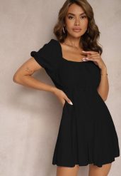 Czarny Wiskozowy Letni Kombinezon z Krótkim Rękawem i Kwadratowym Dekoltem Geviana. Czarne sukienki damskie Renee, bez wzorów, z wiskozy, eleganckie, bez ramiączek. W wyprzedaży za 67.99 zł.