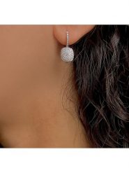 Les Petites Précieuses Srebrne kolczyki z cyrkoniami rozmiar: onesize. Szare kolczyki damskie Les Petites Précieuses, z cyrkonią, srebrne. Za 121.99 zł.