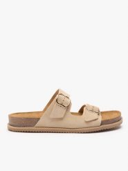 Piaskowe klapki z dwoma paskami. Brązowe klapki damskie Ryłko, bez wzorów, ze skóry, z okrągłym noskiem, bez obcasa, na płaskiej podeszwie, bez zapięcia. Za 379.99 zł.