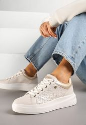 Jasnobeżowe Sneakersy Typu Tenisówki z Ozdobną Perforacją Mariselia. Brązowe obuwie sportowe damskie Renee, bez wzorów, bez zapięcia. Za 109.99 zł.