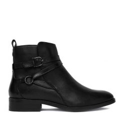 Botki Beverly Hills Polo Club. Czarne botki damskie Beverly Hills Polo Club, bez obcasa, na płaskiej podeszwie, bez zapięcia. Za 429.99 zł.