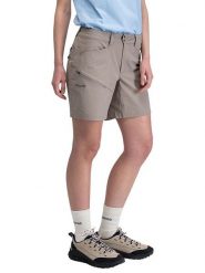 Bergans Szorty softshellowe "Rabot" - Regular fit - w kolorze szarobrązowym rozmiar: 42. Brązowe spodenki sportowe damskie Bergans, bez wzorów, z materiału, z podwyższonym stanem, outdoorowe. Za 228.38 zł.