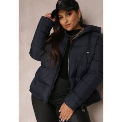 Granatowa Kurtka z Kapturem Pikowana Helnee. Niebieskie kurtki damskie Renee, na jesień, plus size, bez wzorów, z tkaniny, z kapturem. Za 179.99 zł.