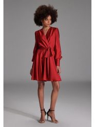 SWING Sukienka w kolorze czerwonym rozmiar: 38. Czerwone sukienki damskie Swing, bez wzorów, z tkaniny, bez ramiączek. Za 200.60 zł.