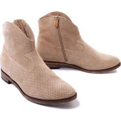 BIOECO BY ARKA 7586 cappucino, botki damskie. Brązowe botki damskie Bioeco by Arka, ze skóry, bez obcasa, na obcasie, bez zapięcia. Za 189.95 zł.