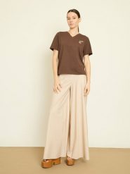 BGN Koszulka w kolorze brązowym rozmiar: 38. Brązowe bluzki damskie BGN, bez wzorów, bez kołnierzyka, bez ramiączek. Za 56.99 zł.