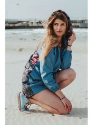 Waikane Vibe Parka w kolorze niebiesko-fioletowym ze wzorem rozmiar: XS. Niebieskie parki damskie Waikane Vibe, xs, bez kaptura. Za 136.13 zł.